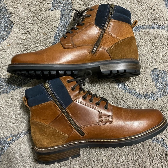 Crevo Zip Boots - Picture 1 of 5